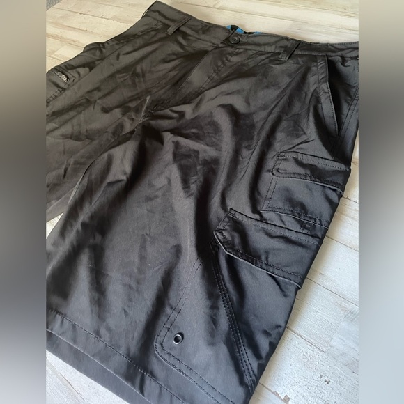 Iron Co Shorts Men's Size 40 Stretch Performance Hybrid Cargo Blacksoot - Picture 3 of 8